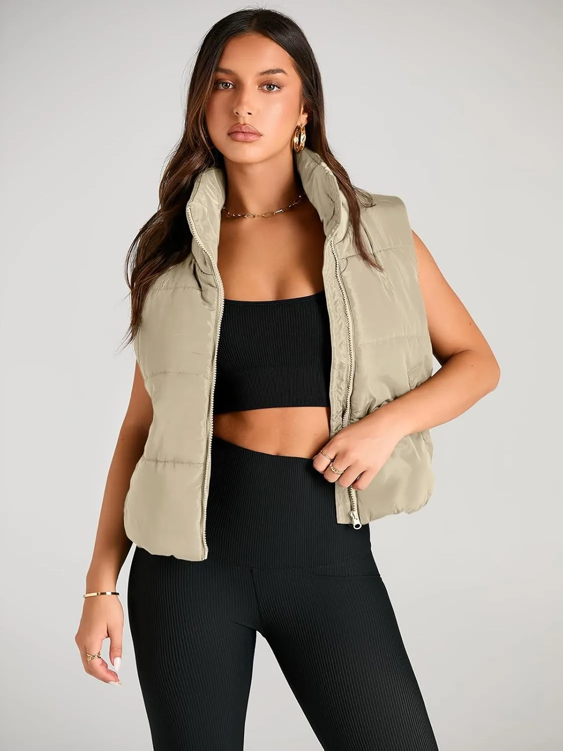 AUTOMET Puffer Vest Women Sleeveless Winter Cropped Outerwear Warm Puffer Lightweight Stand-up Collar Down with Pockets