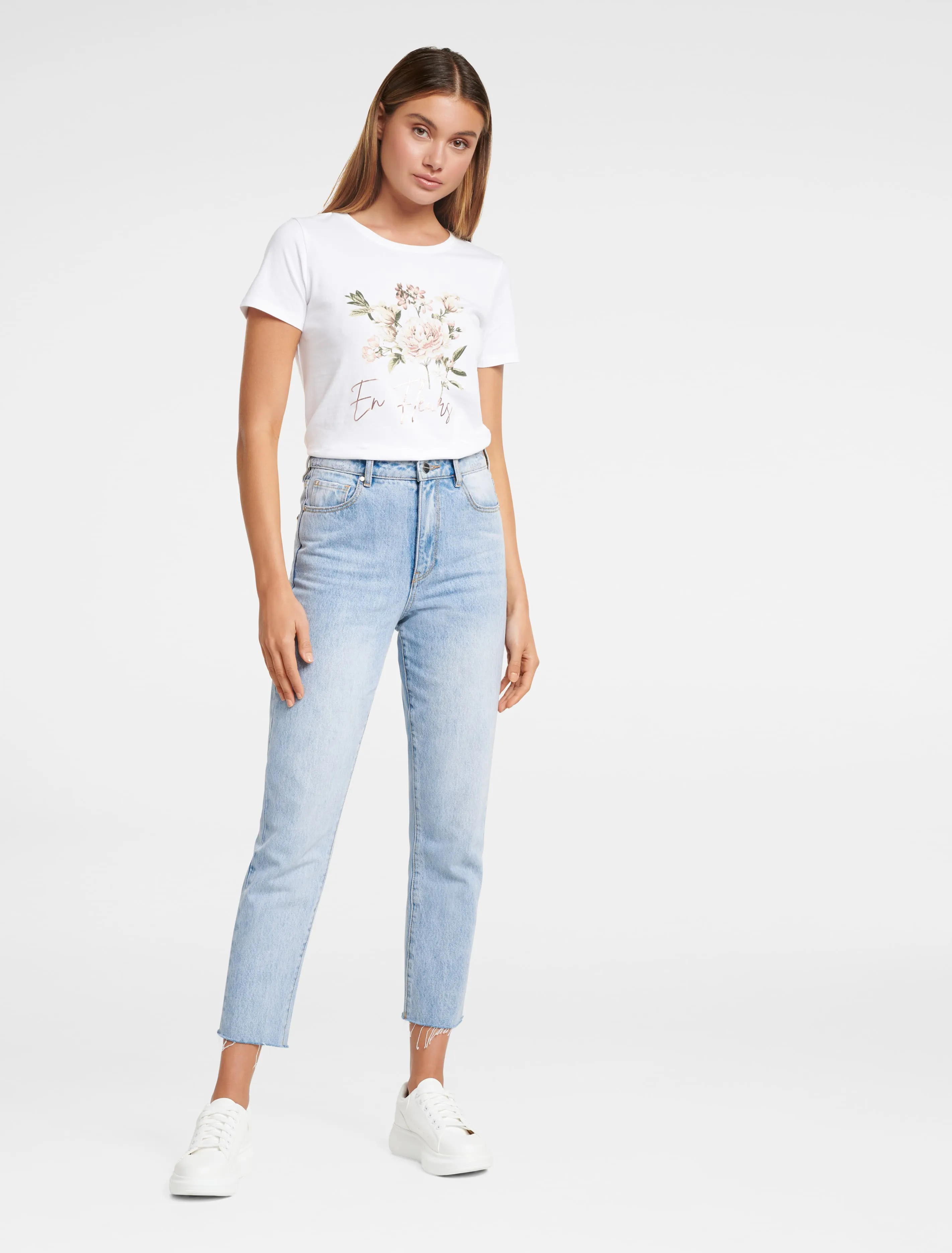 Lara En Fleur Graphic