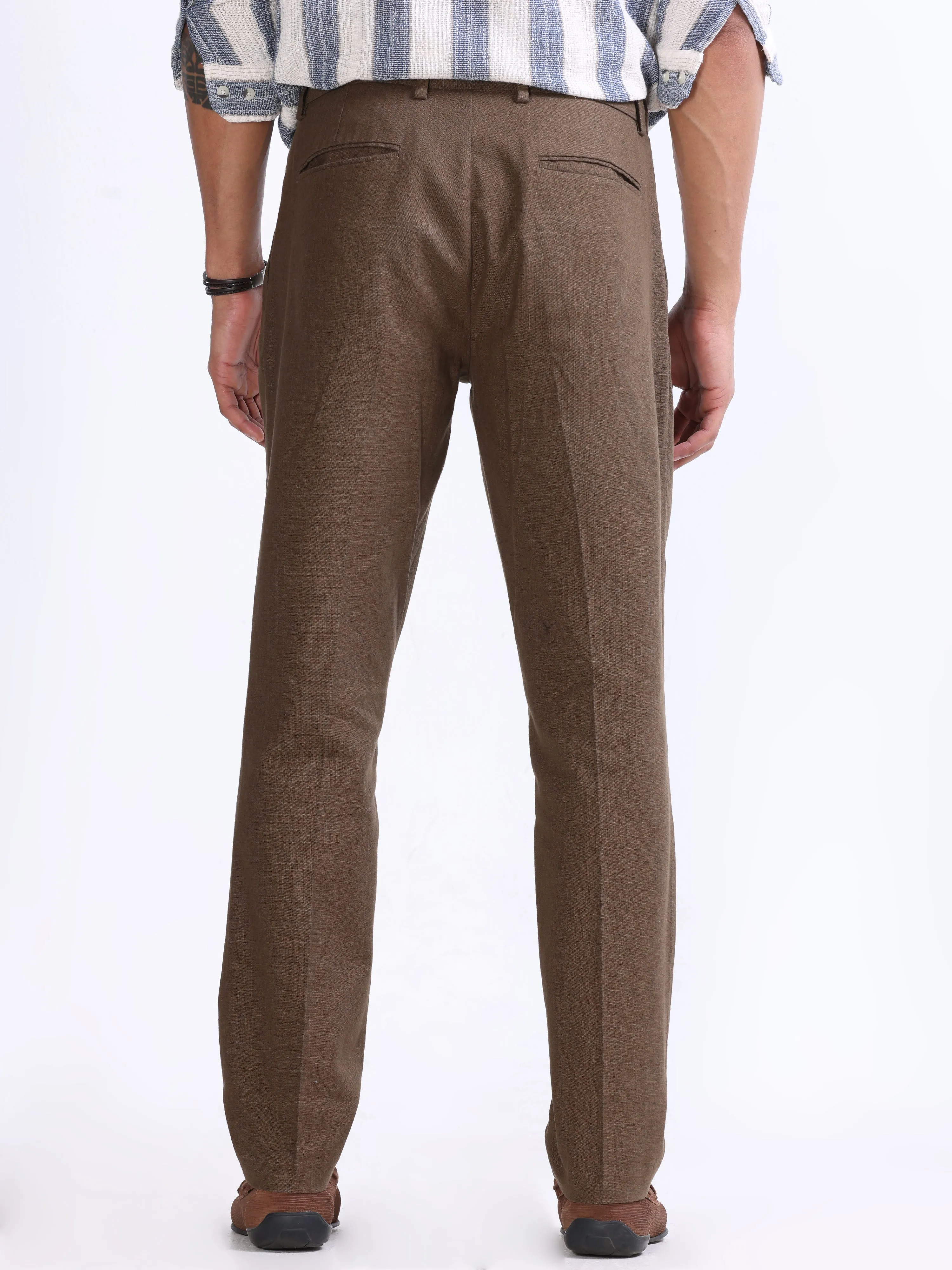 RAW SLUB PLEATED TROUSER IN FUR BROWN