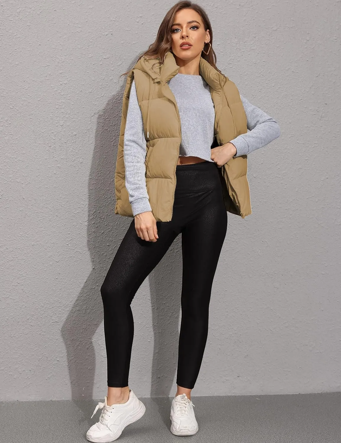 Tanming Black Puffer Vest Women Zip Up Lightweight Sleeveless Winter Outerwear Vests with Hood
