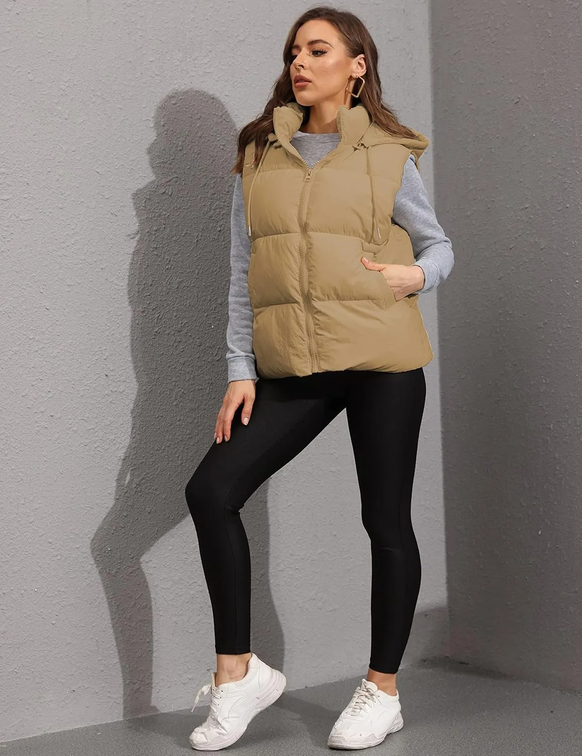 Tanming Black Puffer Vest Women Zip Up Lightweight Sleeveless Winter Outerwear Vests with Hood