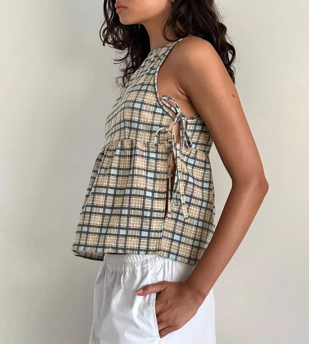 Women Y2K Split Side Tie Tank Top Floral Embroidered Cami Top Tie Front Sleeveless Crop Top Blouse