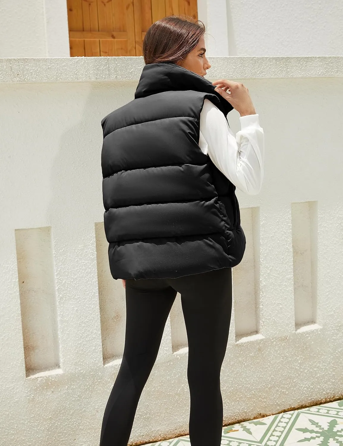 Women's Lightweight Zip Up Puffer Vest Stand Collar Sleeveless Padded Gilet with Pockets