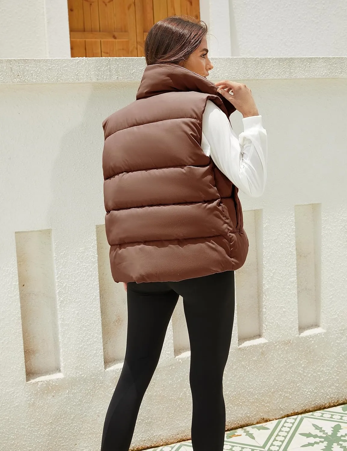 Women's Lightweight Zip Up Puffer Vest Stand Collar Sleeveless Padded Gilet with Pockets