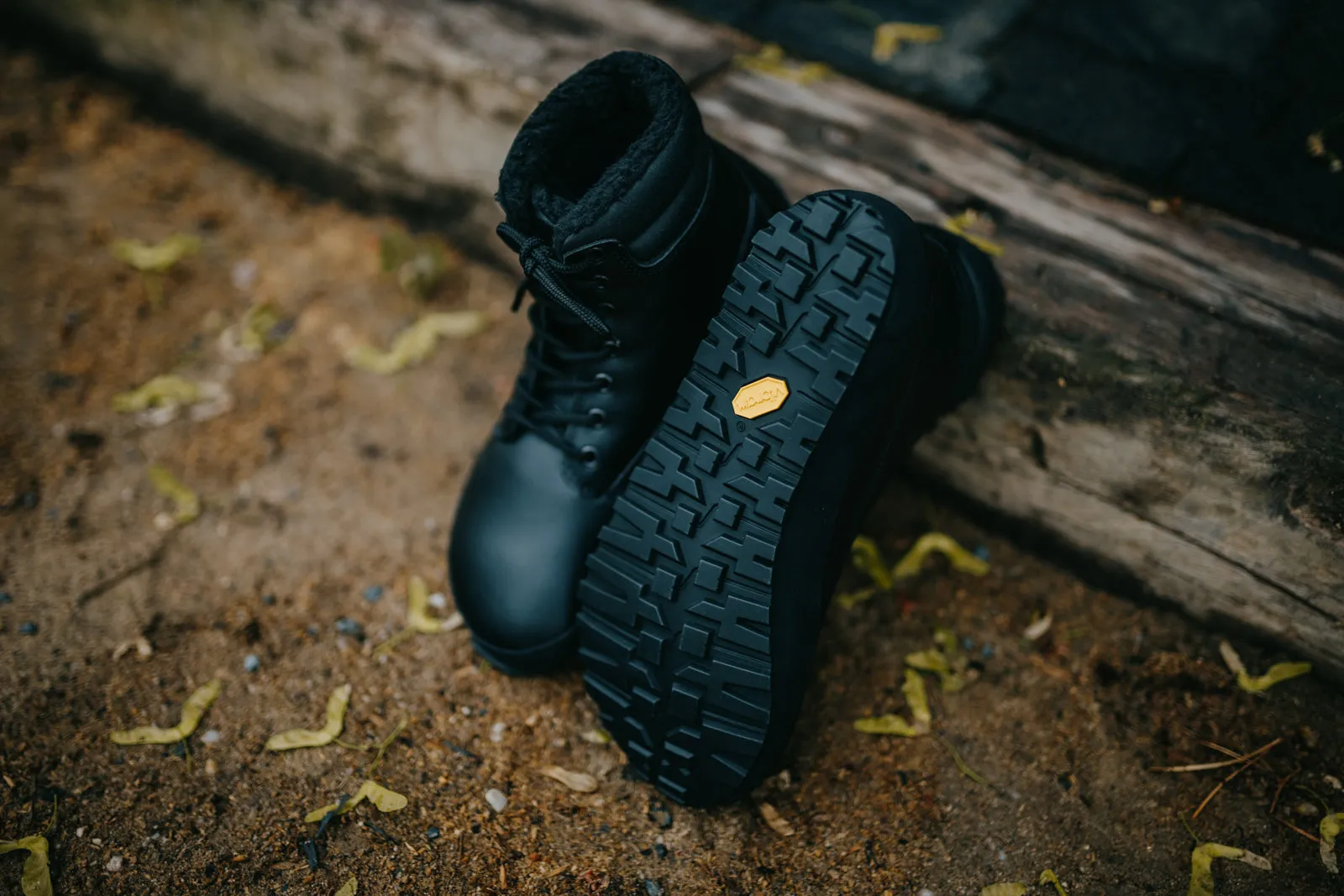 Women's winter barefoot boots Shuma Winter black