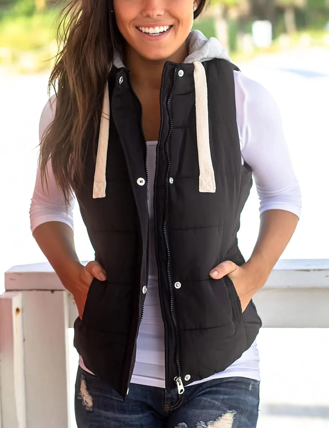 Yeokou Women's Slim Sleeveless Quilted Removable Hooded Winter Puffer Vest Coat