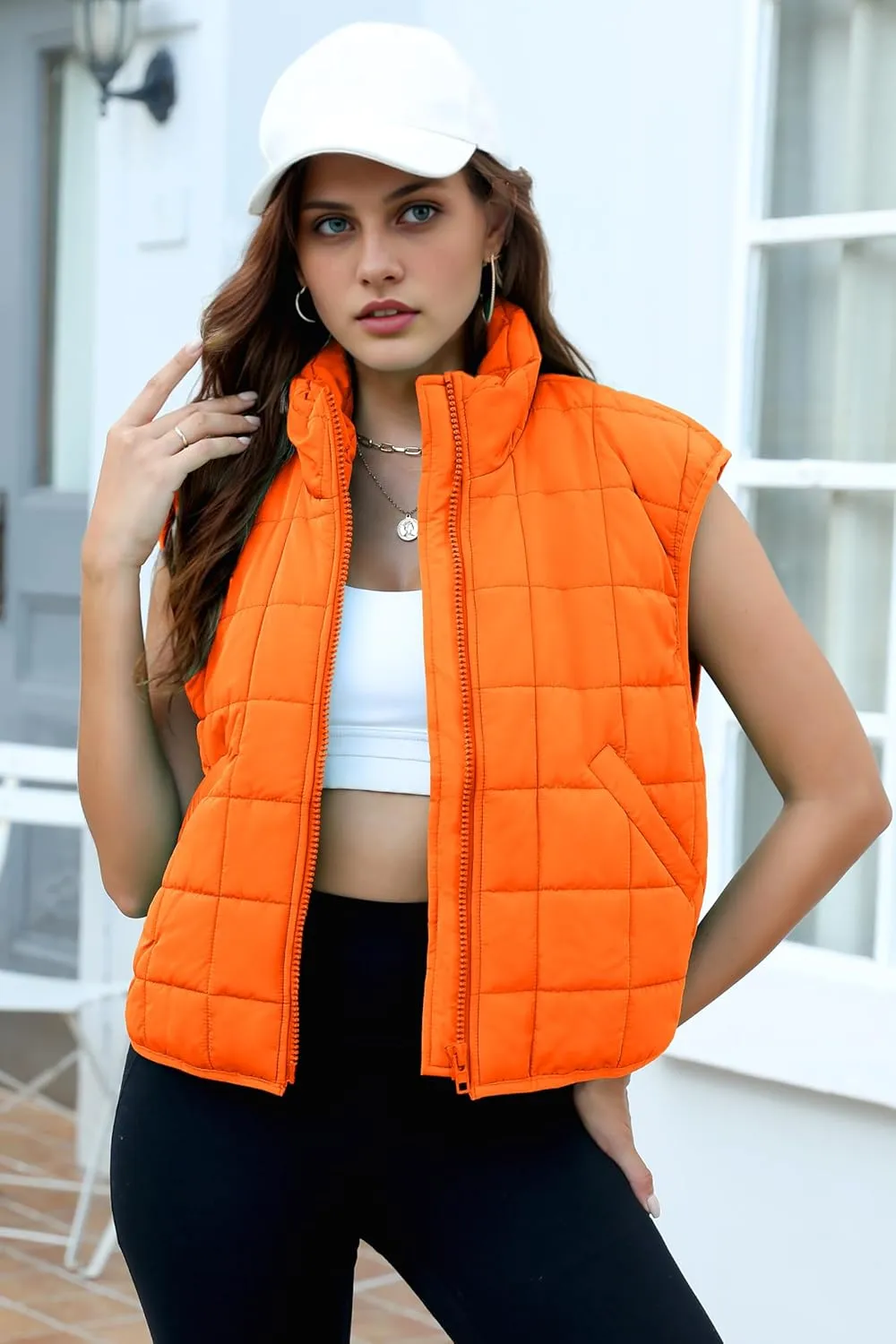 Zeagoo Womens Puffer Vest Ladies Sleeveless Zip Up Outerwear Warm Puffer Lightweight Down all Winter Jackets Coats 2024